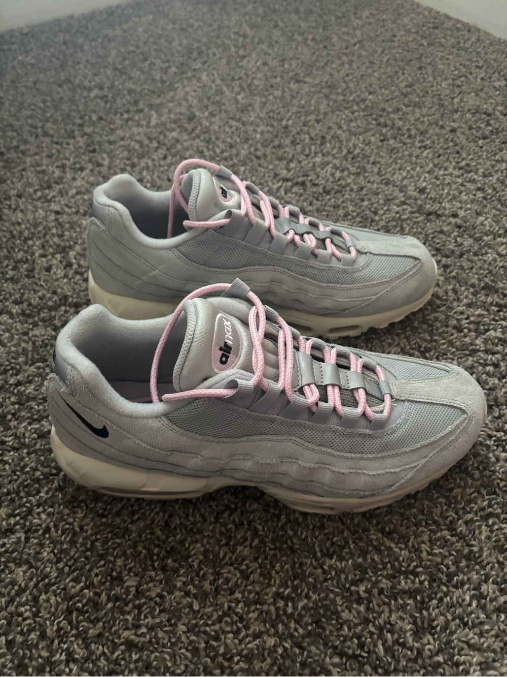 Nike Air Max 95 Fog Gray with extra Laces